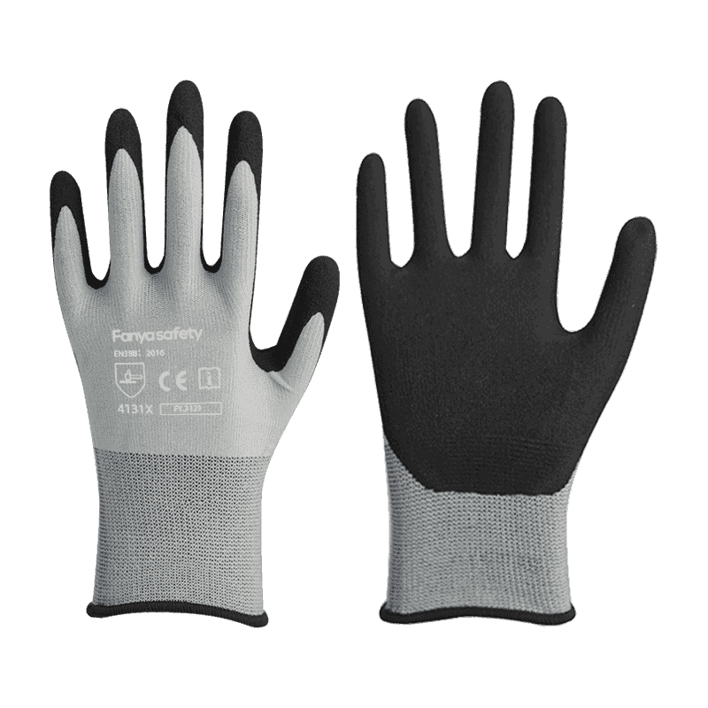 Forro de nailon/spandex de 15G con revestimiento de nitrilo arenoso.