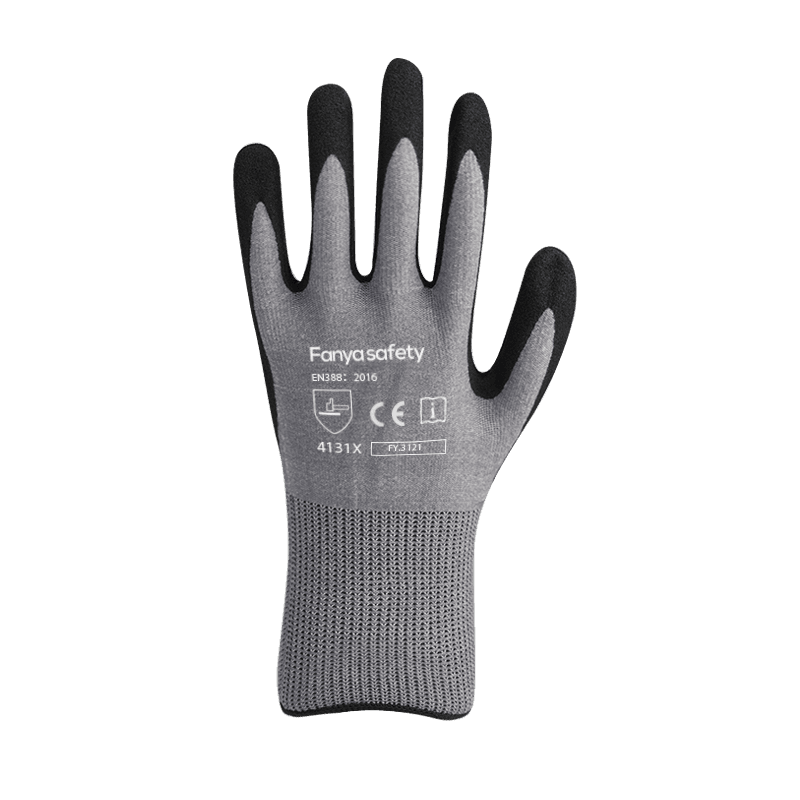 Forro de nailon/spandex de 15G con revestimiento de nitrilo arenoso.
